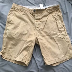 H&M khaki shorts. Size 32